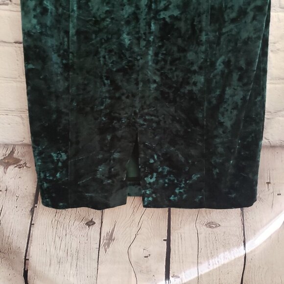 Maggy London Velour Dress - Picture 9 of 11